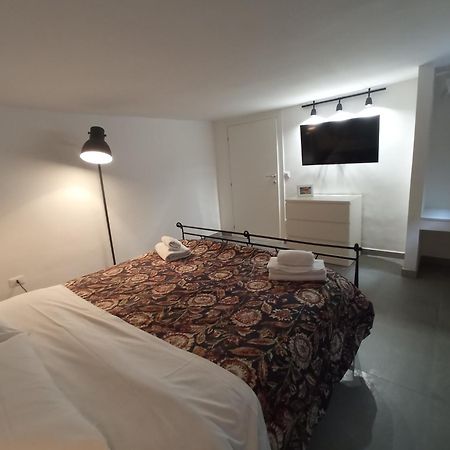 Grottebianche - Sicilian Apartment คาตาเนีย ภายนอก รูปภาพ