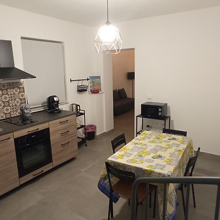 Grottebianche - Sicilian Apartment คาตาเนีย ภายนอก รูปภาพ
