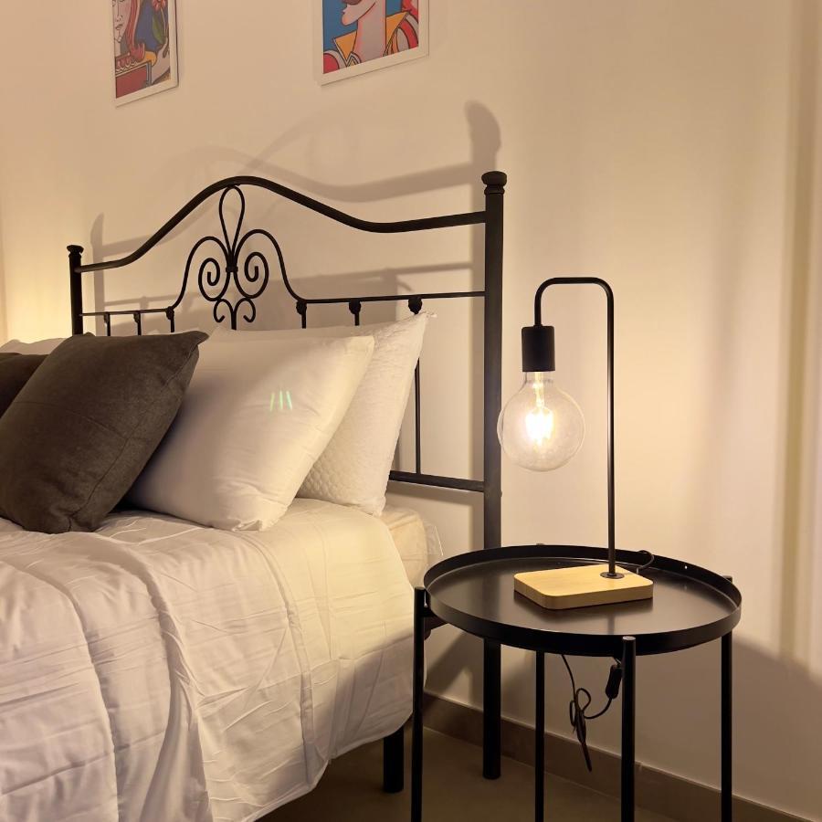Grottebianche - Sicilian Apartment คาตาเนีย ภายนอก รูปภาพ