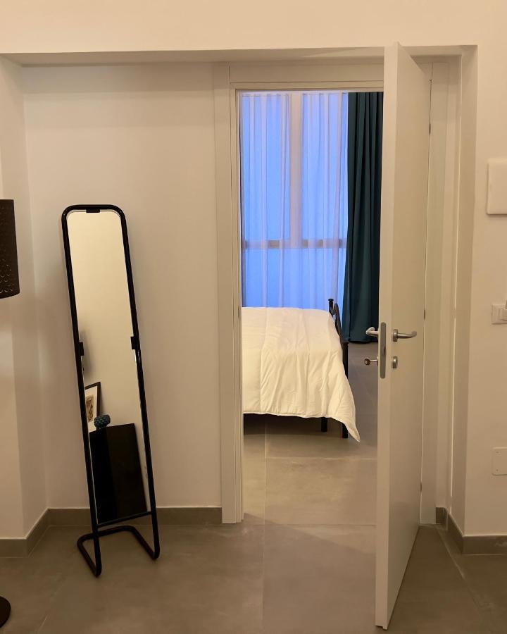 Grottebianche - Sicilian Apartment คาตาเนีย ภายนอก รูปภาพ